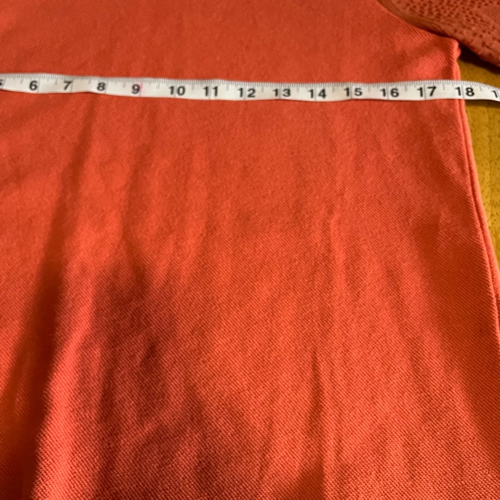 Roolee Women’s Orange Pull On Sweater Size Small - Picture 11 of 12